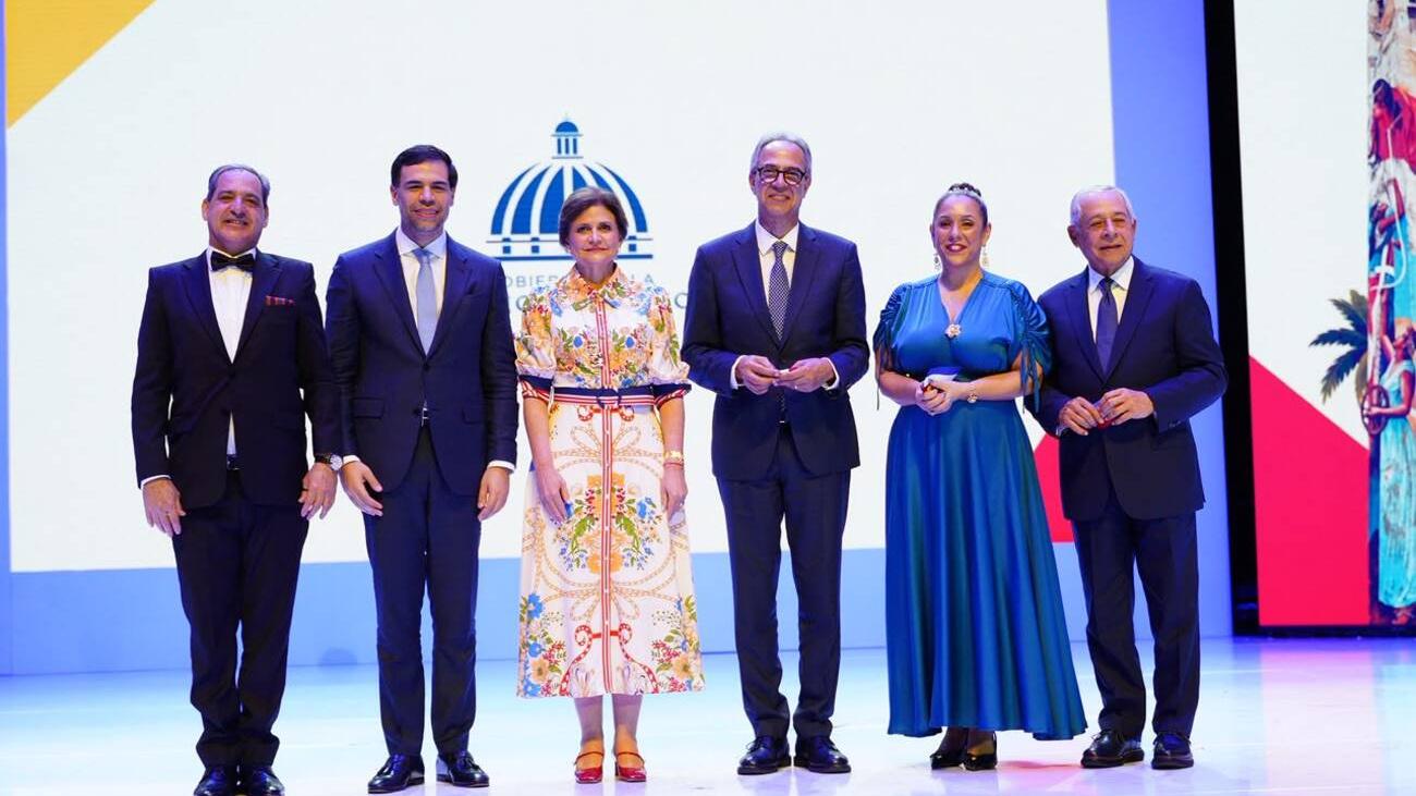 Raquel Peña y Roberto Ángel Salcedo inauguran Feria del Libro 2026, dedicada a José Mármol y con Panamá como invitado de honor