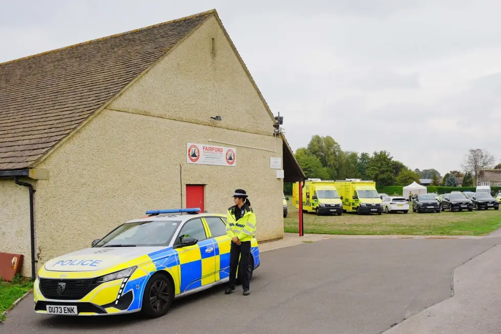 Cinco detenidos por sospecha de preparar un acto terrorista cerca de una base británica utilizada por Estados Unidos