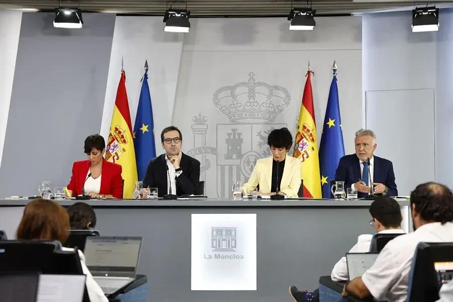 Gobierno español aprueba medidas para frenar crisis de vivienda, pero su aplicación dependerá del Congreso