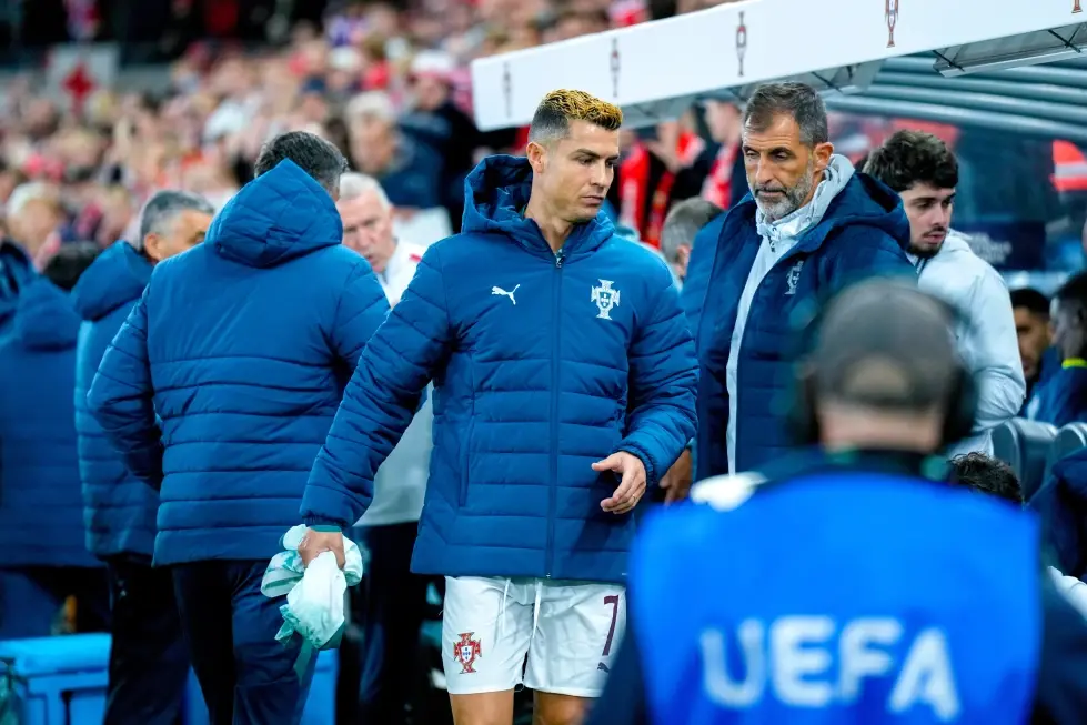 Cristiano Ronaldo deja la concentración de Portugal y promete explicar los motivos de su salida