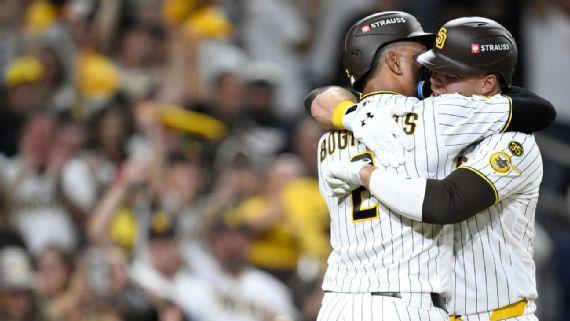 Jonrón de Gavin Sheets sella barrida de los Padres sobre los Cubs y pase a la Serie Divisional