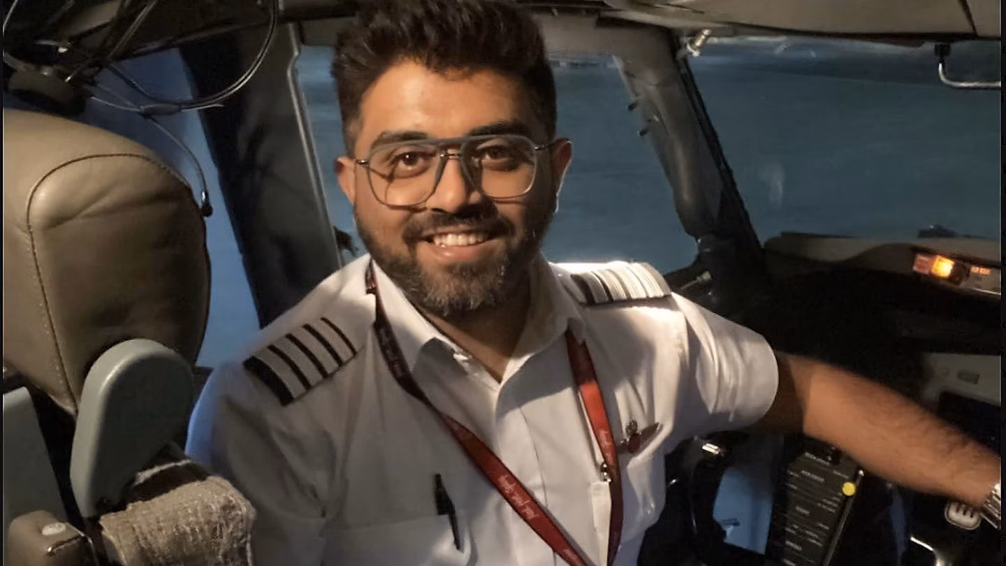 Copiloto de Flydubai atacó al capitán con un hacha e intentó tomar el control del avión, según fiscales emiratíes