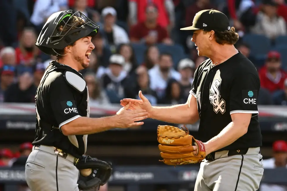 Murakami y el pitcheo de Chicago sellan triunfo 3-0 sobre Cleveland en apertura de la Serie Divisional