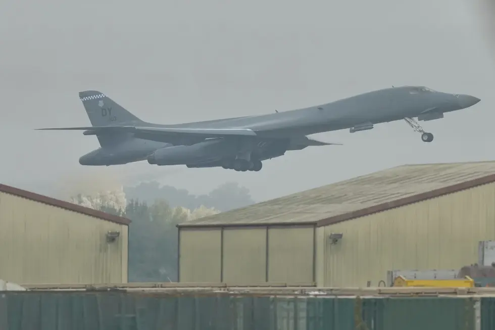 EEUU retira sus bombarderos de base británica utilizada contra Irán tras investigación por presunto plan terrorista