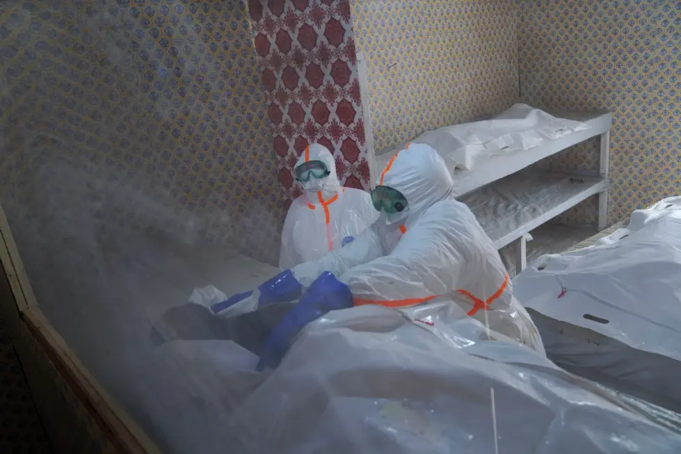 Nuevos focos de ébola agravan la crisis en Congo, donde el brote supera las 4,000 muertes