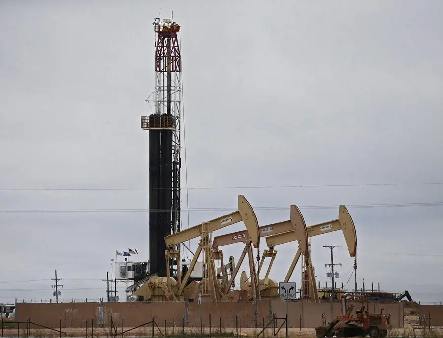 El petróleo de Texas sube un 3,64 %, hasta 91,49 dólares, tras el ataque a un buque cerca de Ormuz
