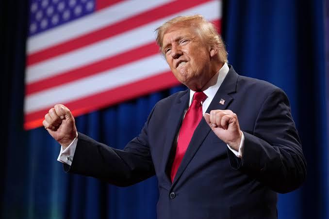Trump plantea rebautizar el Atlántico o el Pacífico como «océano Trump» u «océano de las Américas»