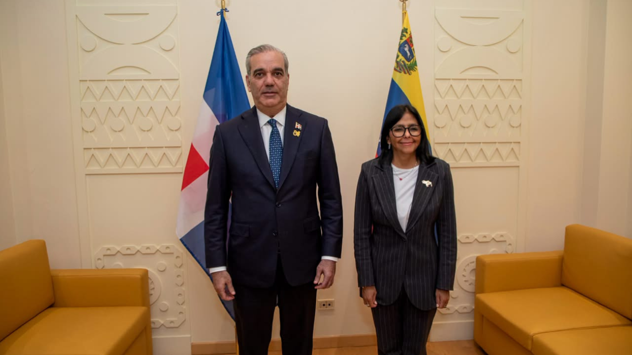 Abinader y Delcy Rodríguez abordan en Roma cooperación energética, servicios consulares y turismo