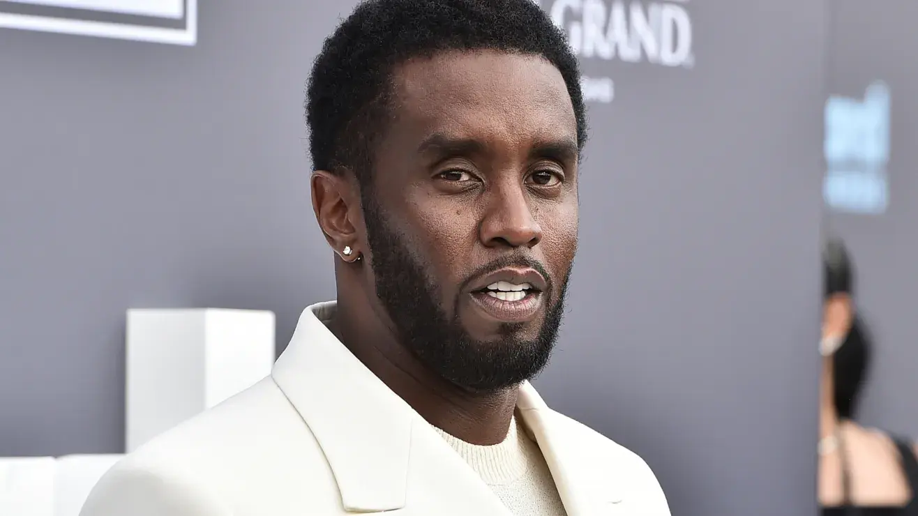 Sean “Diddy” Combs habría sido hospitalizado por una lesión en la cabeza en prisión de Nueva Jersey