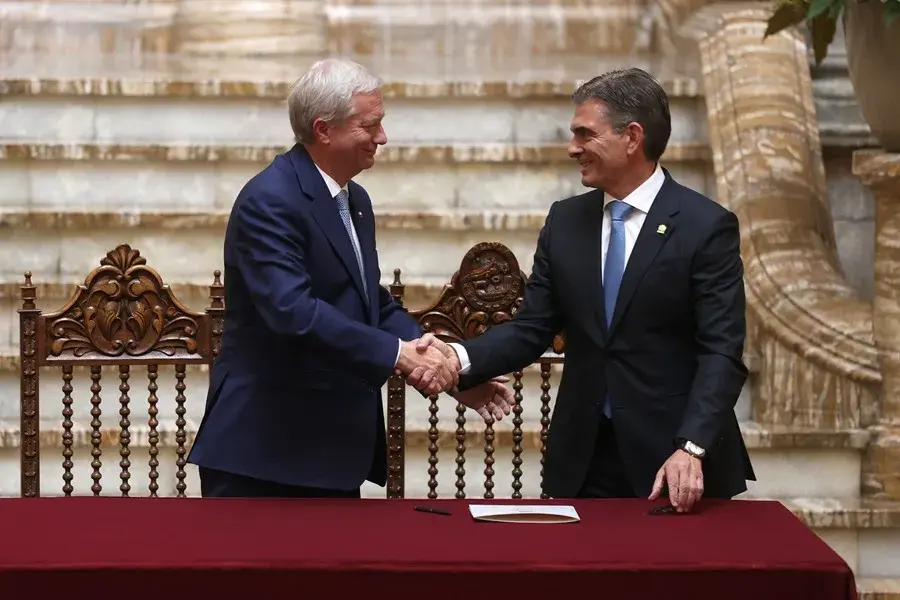 El presidente de Chile dice que su país y Bolivia avanzarán para restablecer relaciones «al más alto nivel»