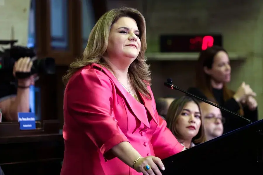 La gobernadora de Puerto Rico firma una resolución para solicitar la anexión a EE.UU.