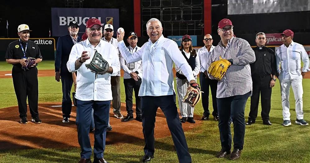 Licey y Estrellas arrancan con palizas; Gigantes vencen a las Águilas en apertura del béisbol dominicano