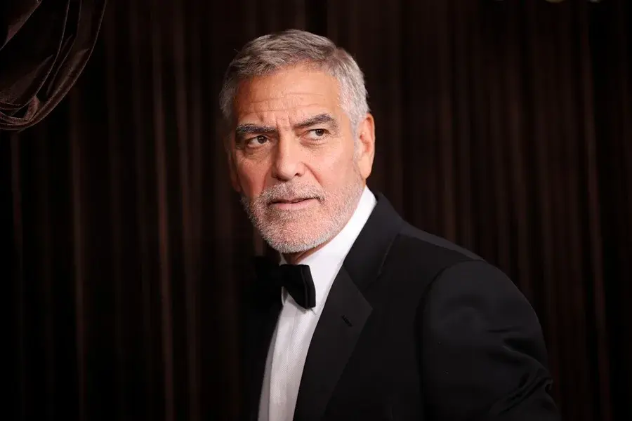 George Clooney filma en un pueblo de Nueva Jersey su nueva película basada en un bestseller