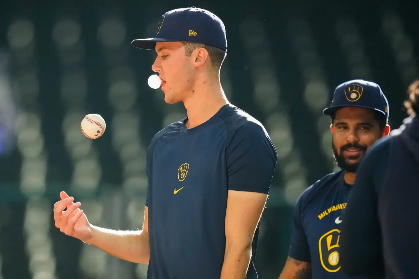 La sorprendente Serie Mundial Cerveceros-Rays se abrirá con la recta candente de Jacob Misiorowski