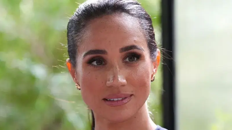 Meghan Markle expresa profunda consternación por las acusaciones contra su padre, quien niega los señalamientos