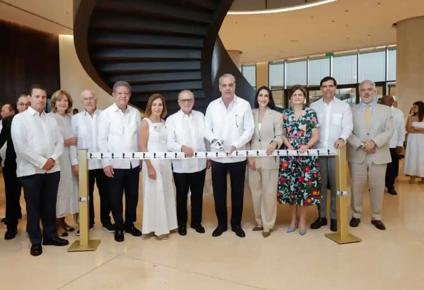 Abinader encabeza inauguración del Centro Cultural Rainieri, un nuevo espacio para la identidad dominicana en Punta Cana