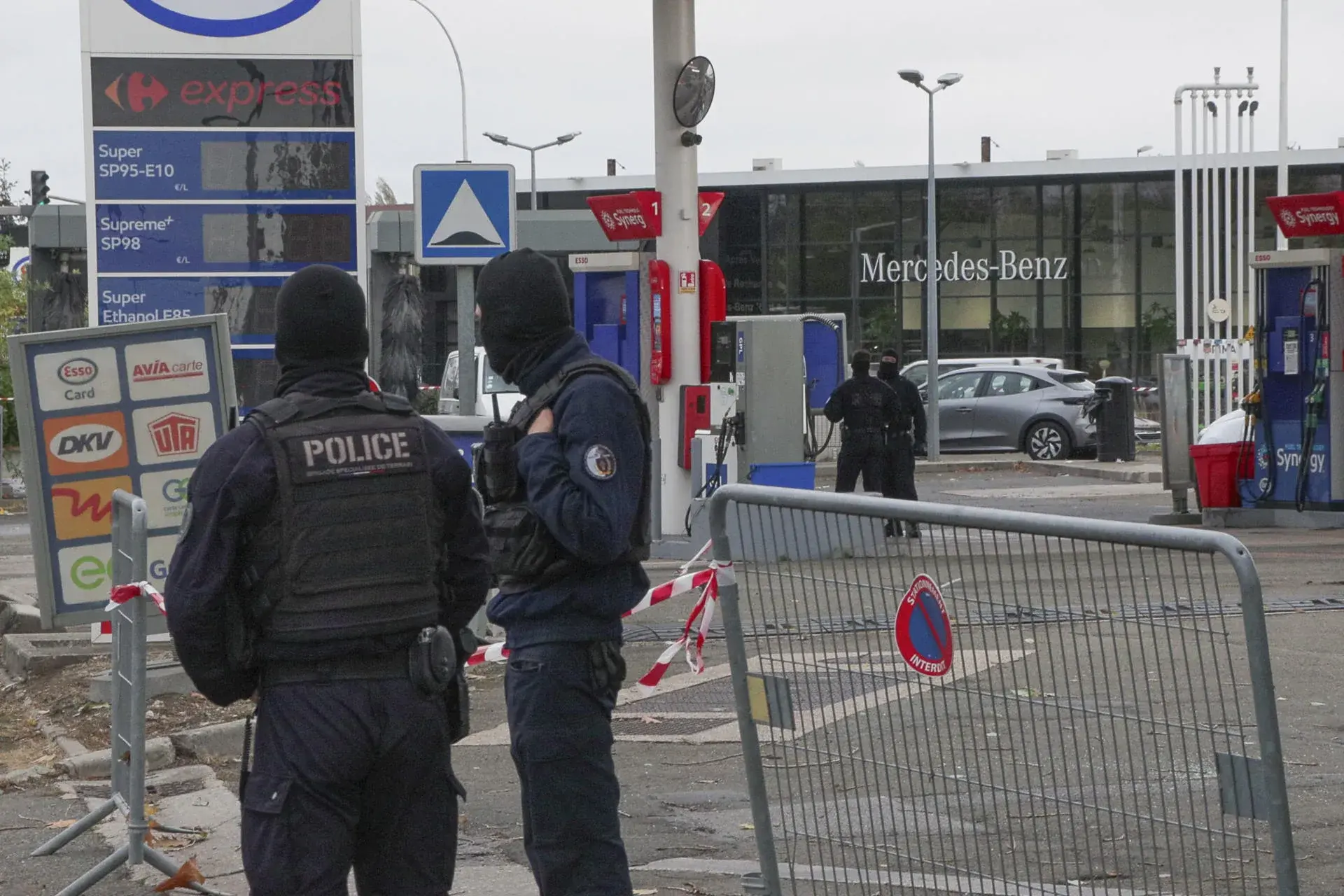 El sospechoso del tiroteo racista en Francia adujo estar en tratamiento por esquizofrenia