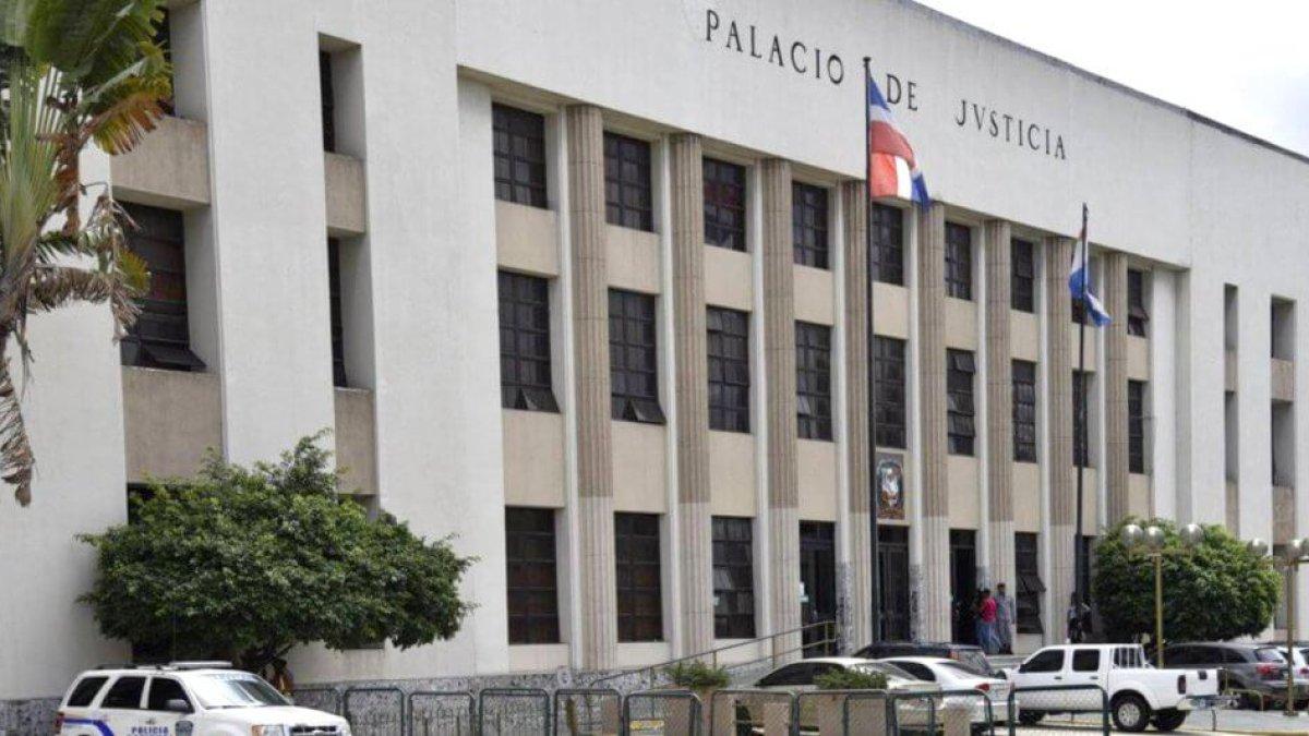 Condenan a ocho años a dos hombres por narcotráfico y lavado; un tercero recibe cinco años por porte ilegal de arma