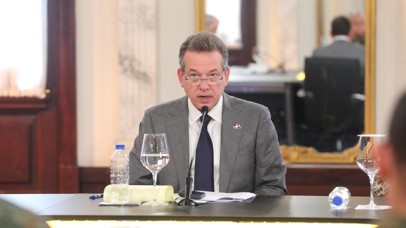 Bisonó explica que República Dominicana limita su apoyo en Haití a labores diplomáticas, humanitarias y logísticas