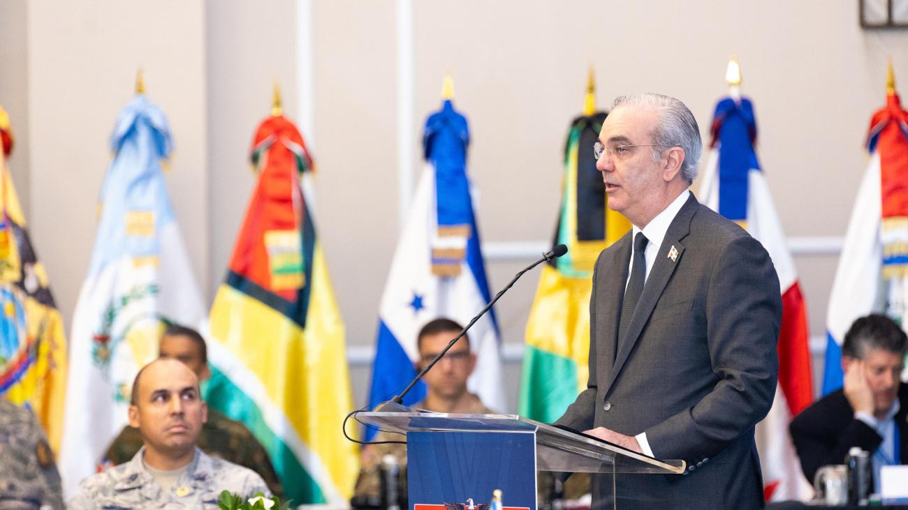 Abinader inaugura conferencia de 19 naciones y pide acciones concretas contra los carteles