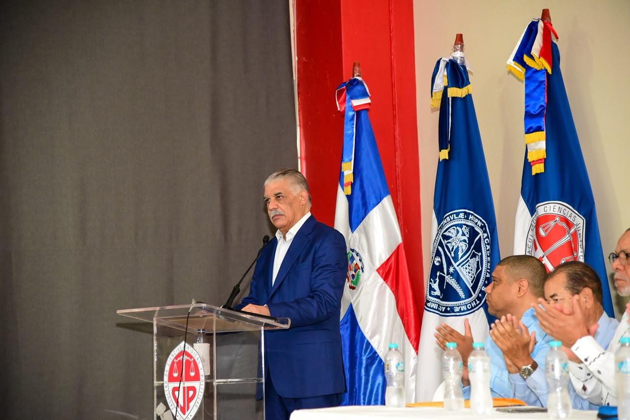 Miguel Vargas reclama mayor acción internacional ante crisis haitiana