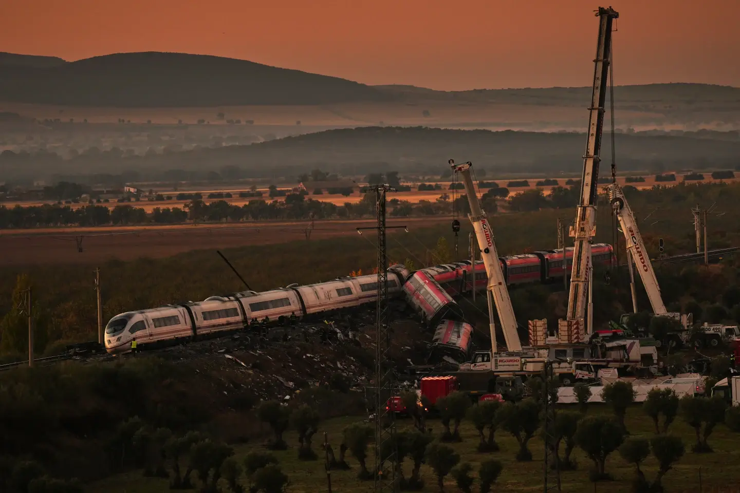 España afronta el segundo choque mortal de tren del año antes de las elecciones nacionales