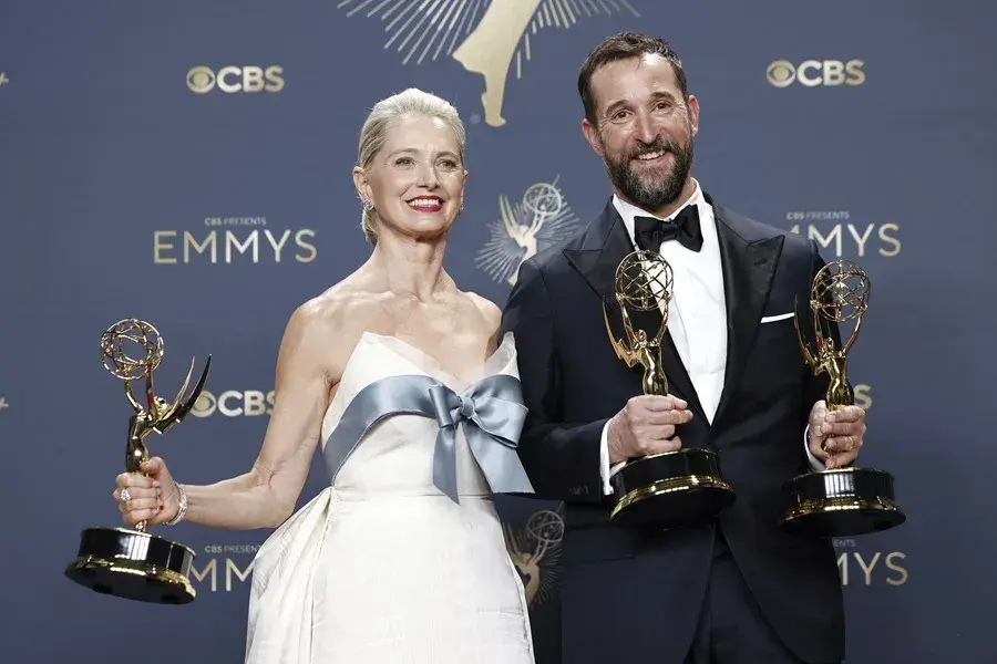 ‘The Pitt’ busca la gloria en unos Emmy en los que Oscar Isaac podría hacer historia