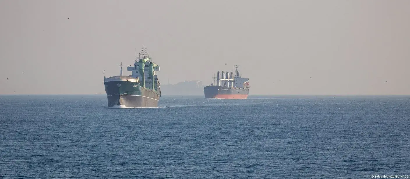 Escalada de ataques en el mar Negro amenaza exportaciones de granos y presiona los precios mundiales de los alimentos