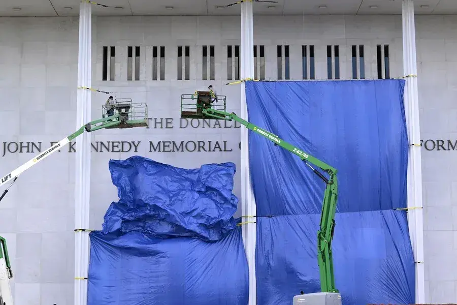 Trump cierra el prestigioso Centro Kennedy porque la Justicia le impide ponerle su nombre