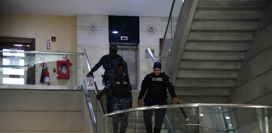 Operación Cobra 2.0-A deja 28 detenidos y 37 allanamientos por fraude millonario contra SeNaSa