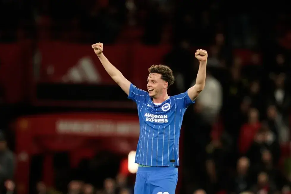 Brighton aplasta 3-0 al Arsenal y Aston Villa agrava la crisis del Tottenham