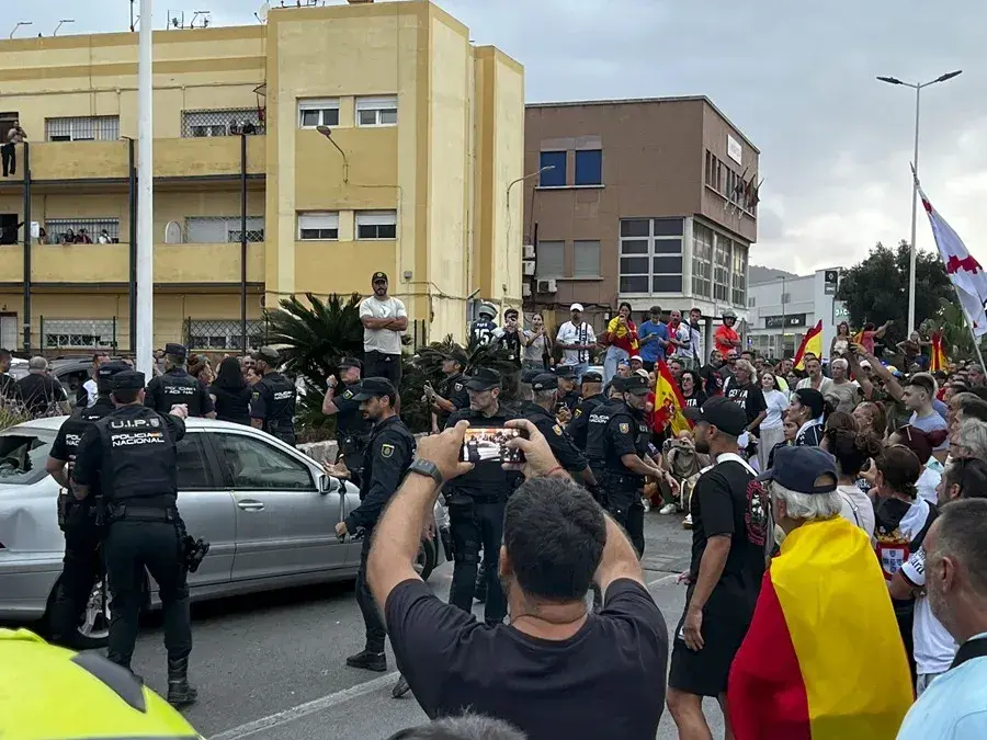 Ceuta sigue bajo tensión por crisis migratoria mientras crecen críticas al Gobierno español