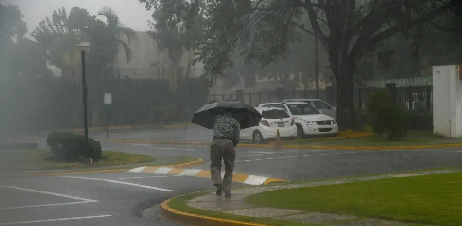 Vaguada provocará aguaceros y tormentas eléctricas durante la tarde en varias provincias