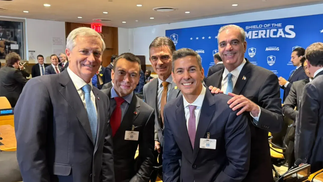 Abinader participa en encuentro con Trump y destaca reducción de la pobreza en República Dominicana