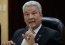 Renuncia Lisandro Macarrulla al ministerio de la Presidencia un mes después de haberse acogido a una licencia “por tiempo indefinido”