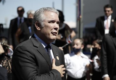 Opositores a Duque exigen respetar la vida de Petro y la de los colombianos