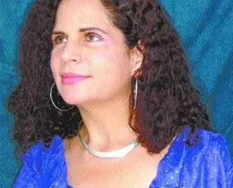 Escritora Ángela Hernández asume la Dirección General del Libro y la Lectura