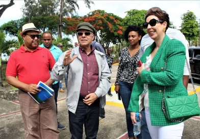 El alcalde Manuel Jiménez realiza recorrido turístico con la prensa de Santo Domingo Este (Video)