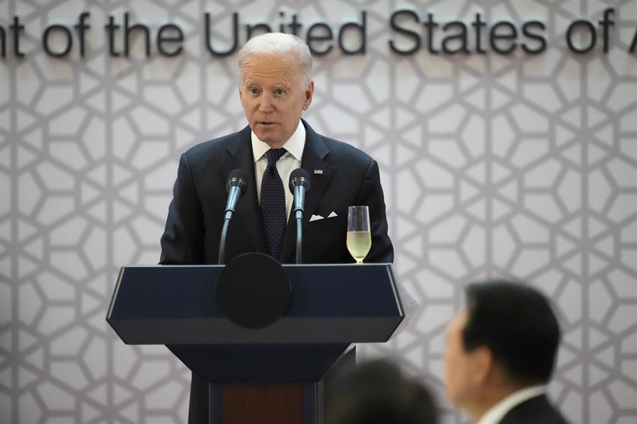 Biden firma un nuevo paquete de ayuda a Ucrania de 40.000 millones de dólares