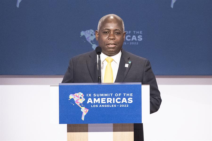 Líderes del Caribe celebran una cumbre especial sobre cambio climático en Bahamas